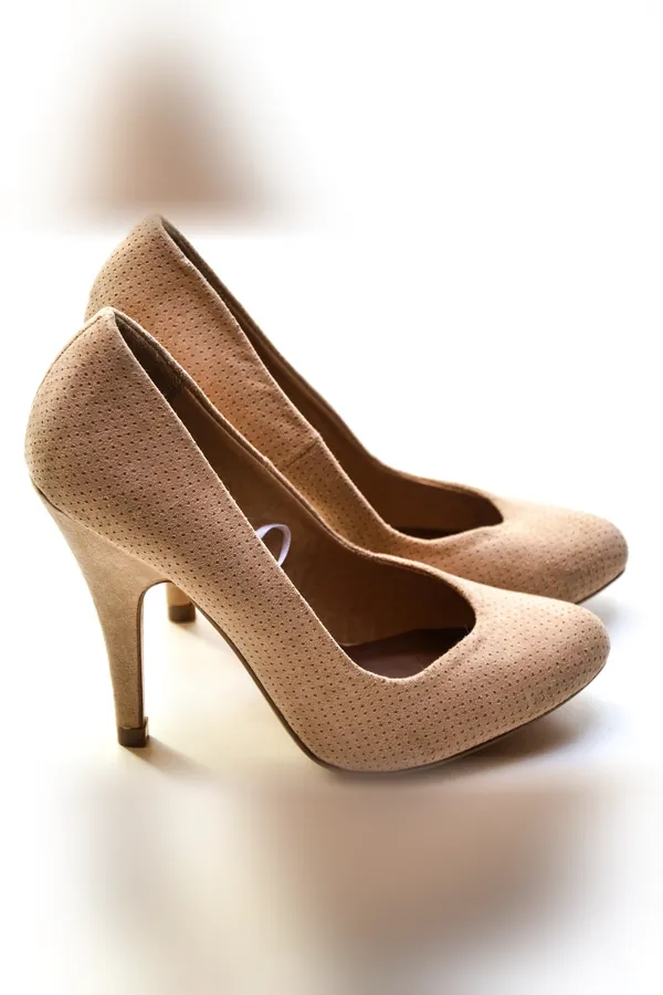 Bej Delikli Süet Stiletto