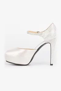 Beyaz Saten Kristal Taşlı Stiletto