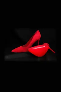 Kırmızı Süet Sivri Burun Stiletto